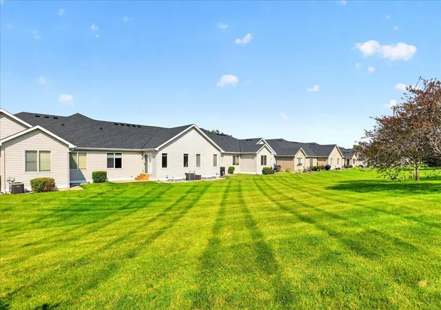 Photo 2 of Single family home for sale at 10509 64th Ln Ne, Albertville, MN 55301 | MLS# 7124598 | Listing updated on 2026-09-22