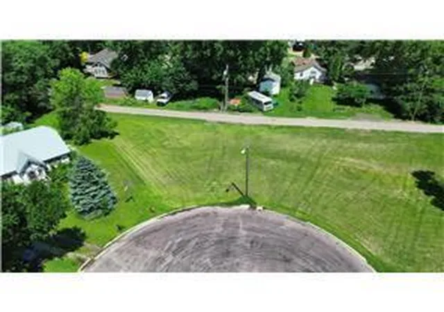 Photo 1 of Sale Pending at 113 Parker Ln, Redwood Falls, MN 56283 | MLS# 7124605 | Listing updated on 2026-10-22