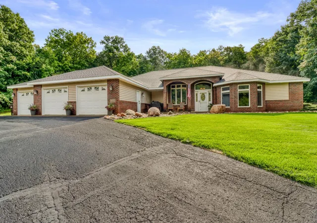 4th image of 1373 Burroughs Rd, Detroit Lakes, MN 56501 | MLS# 7124617