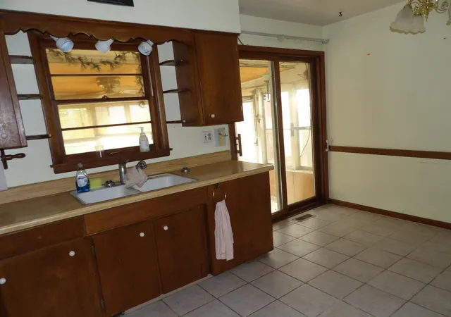 Photo 3 of Sale Pending at 305 16th Street NW, Austin, MN 55912 | MLS# 7124619 | Listing updated on 2026-08-17