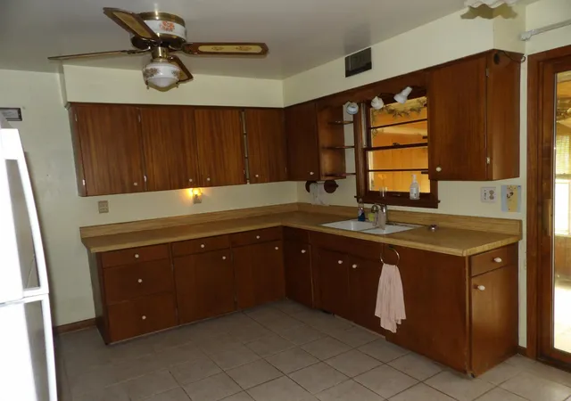 Photo 4 of Sale Pending at 305 16th Street NW, Austin, MN 55912 | MLS# 7124619 | Listing updated on 2026-08-17