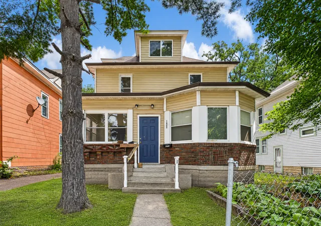 Photo 1 of Multi family home for sale at 1622 Girard Ave N, Minneapolis, MN 55411 | MLS# 7124625 | Listing updated on 2026-08-28