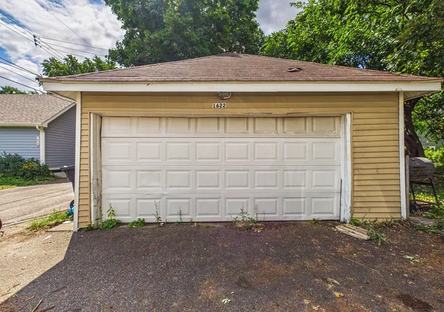Photo 25 of Multi family home for sale at 1622 Girard Ave N, Minneapolis, MN 55411 | MLS# 7124625 | Listing updated on 2026-08-28
