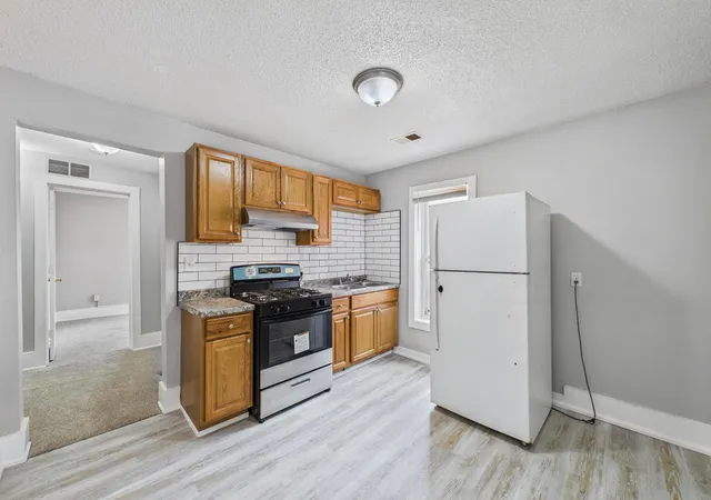 Photo 5 of House for sale at 1622 Girard Ave N, Minneapolis, MN 55411 | MLS# 7124625 | Listing updated on 2026-08-28