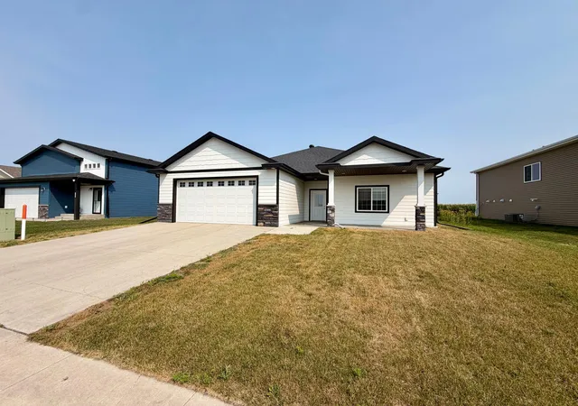 Photo 1 of Single family home for sale at 1506 6 Avenue Ne, Dilworth, MN 56529 | MLS# 7124627 | Listing updated on 2026-08-11