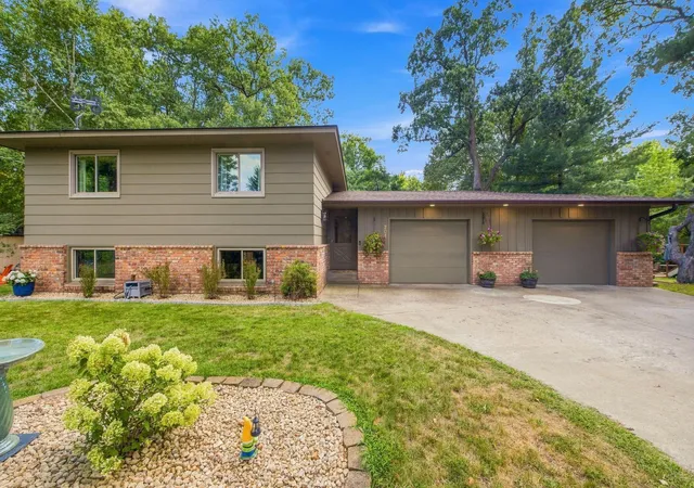 1st image of 701 N Brookview Ln Sw, Isanti, MN 55040 | MLS# 7124629