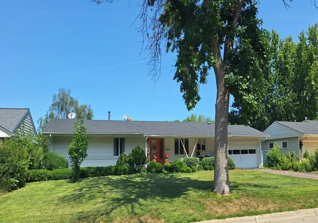 Photo 3 of Sale Pending at 5212 W 61st Street, Minneapolis, MN 55436 | MLS# 7124633 | Listing updated on 2026-08-27