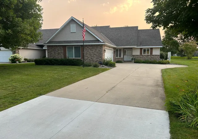 Photo 1 of Townhouse for sale at 3310 Eagle Ridge Dr W, Willmar, MN 56201 | MLS# 7124650 | Listing updated on 2026-08-25
