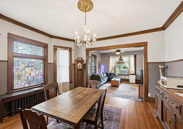 2nd image of 923 Iglehart Ave, Saint Paul, MN 55104 | MLS# 7124655