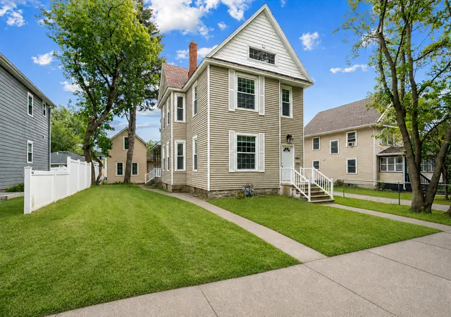 Photo 3 of House for sale at 2512 N 6th Street, Minneapolis, MN 55411 | MLS# 7124680 | Listing updated on 2026-08-20