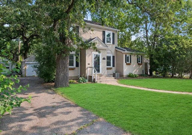 38th image of 2312 W 54th St, Minneapolis, MN 55410 | MLS# 7124684