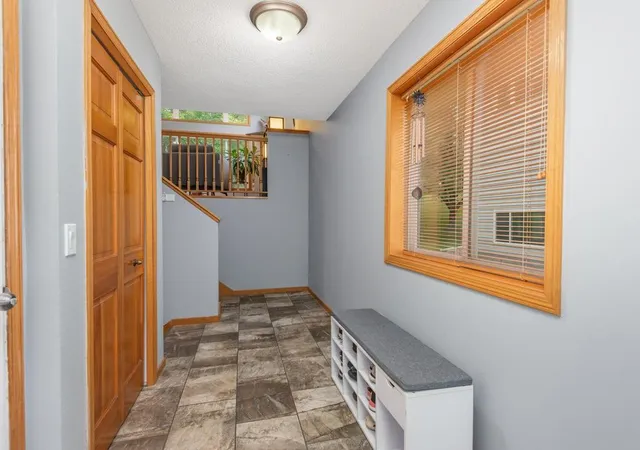 Photo 4 of Single family home for sale at 3410 Spring Glen Cir NW, Prior Lake, MN 55372 | MLS# 7124686 | Listing updated on 2026-10-07