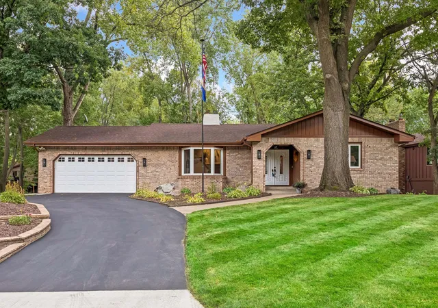 Photo 1 of Sale Pending at 5505 W Danube Rd, Minneapolis, MN 55432 | MLS# 7124711 | Listing updated on 2026-09-28