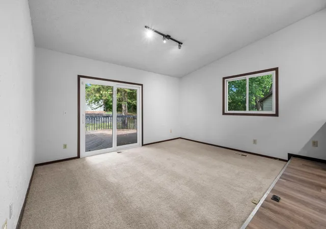 2nd image of 6770 Woodhill Trl, Eden Prairie, MN 55346 | MLS# 7124717