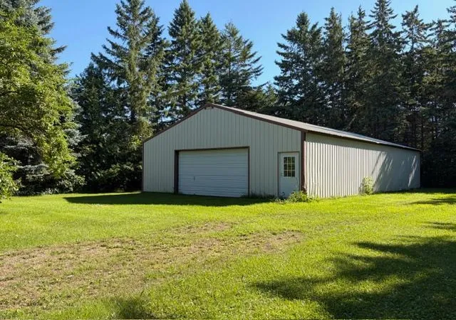 Photo 3 of Sale Pending at 606 9th Avenue Se, Roseau, MN 56751 | MLS# 7124727 | Listing updated on 2026-08-17