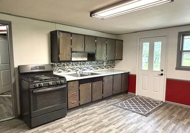 Photo 4 of Sale Pending at 606 9th Avenue SE, Roseau, MN 56751 | MLS# 7124727 | Listing updated on 2026-08-17