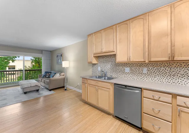 Photo 3 of Condo for sale at 2800 Hamline Ave N #313, Saint Paul, MN 55113 | MLS# 7124741 | Listing updated on 2026-10-01