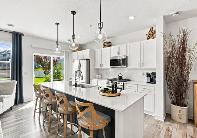 2nd image of 1505 Camden Ct, Shakopee, MN 55379 | MLS# 7124743