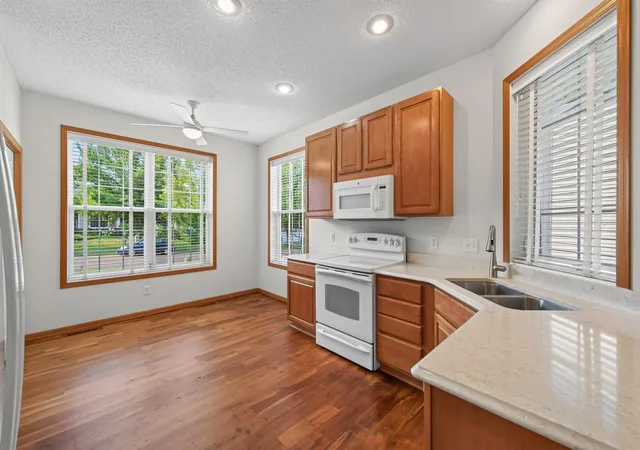 Photo 3 of Single family home for sale at 10986 Thone Rd, Saint Paul, MN 55129 | MLS# 7124783 | Listing updated on 2026-08-17