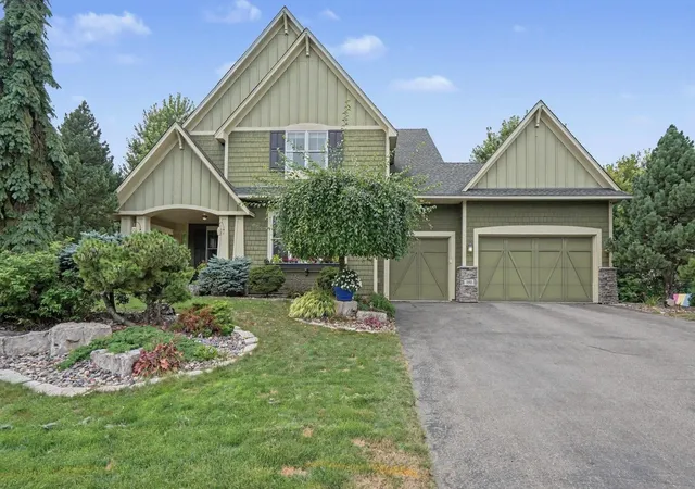 1st image of 11665 Azure Ct, Inver Grove Heights, MN 55077 | MLS# 7124793