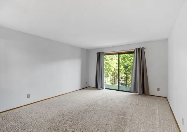 2nd image of 4120 Parklawn Ave #220, Minneapolis, MN 55435 | MLS# 7124801