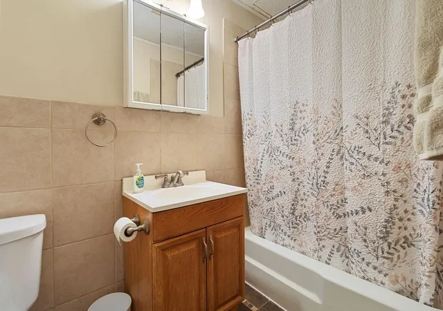2nd image of 2616 Harriet Ave, Minneapolis, MN 55408