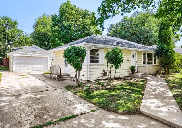 Photo 2 of Sale Pending at 6405 Irving Ave S, Minneapolis, MN 55423 | MLS# 7124842 | Listing updated on 2026-09-17