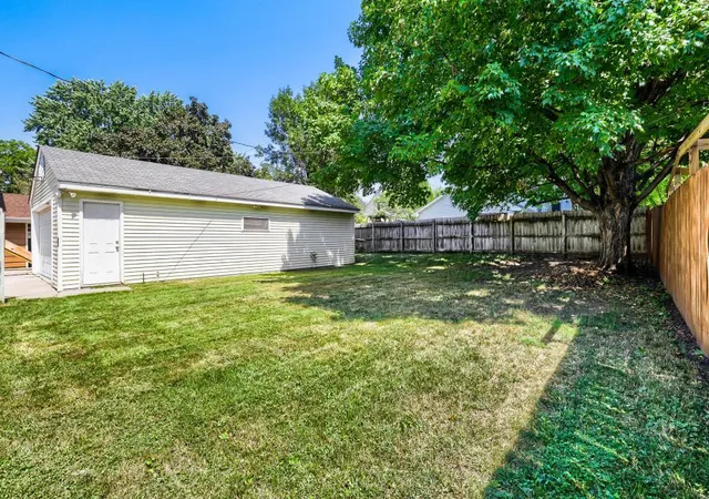 Photo 4 of Sale Pending at 6405 Irving Ave S, Minneapolis, MN 55423 | MLS# 7124842 | Listing updated on 2026-09-17