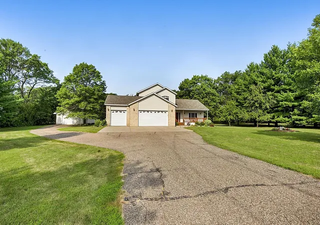 2nd image of 1185 24th Ave Ne, Sauk Rapids, MN 56379 | MLS# 7124863
