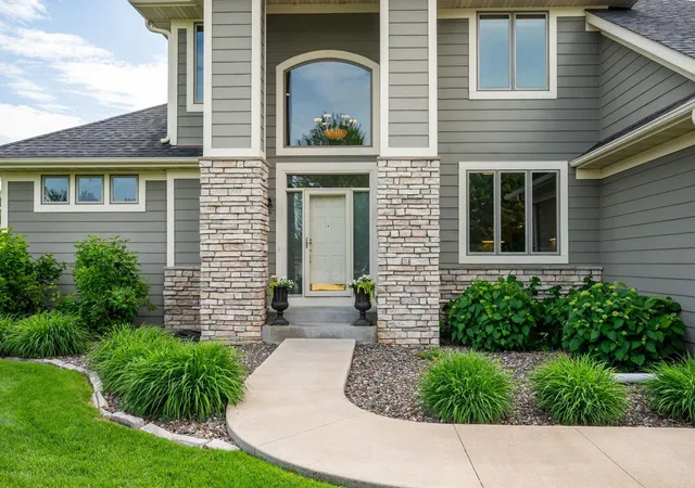 Photo 3 of Single family home for sale at 6786 Yellowstone Ln N, Maple Grove, MN 55311 | MLS# 7124891 | Listing updated on 2026-10-16