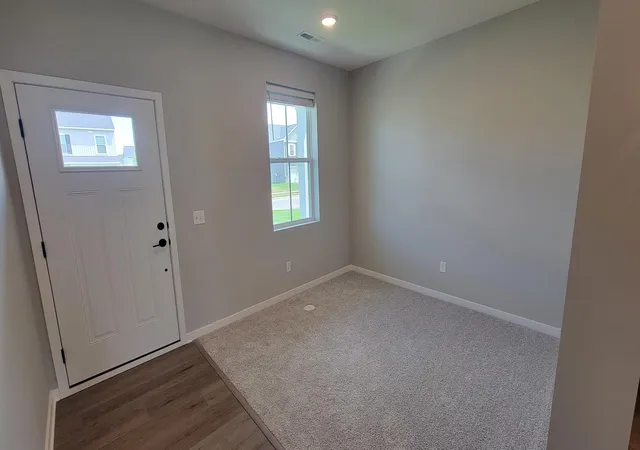 Photo 3 of Sale Pending at 12614 Erskin St Ne, Minneapolis, MN 55449 | MLS# 7124892 | Listing updated on 2026-09-05