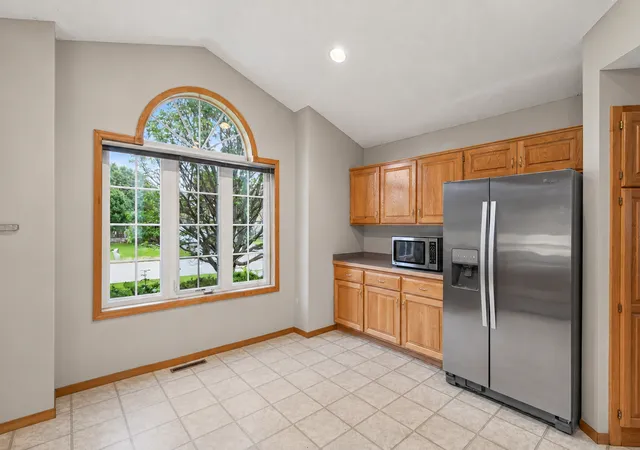 Photo 3 of Single family home for sale at 3311 Bluebell Ave N, Minneapolis, MN 55443 | MLS# 7124922 | Listing updated on 2026-09-01