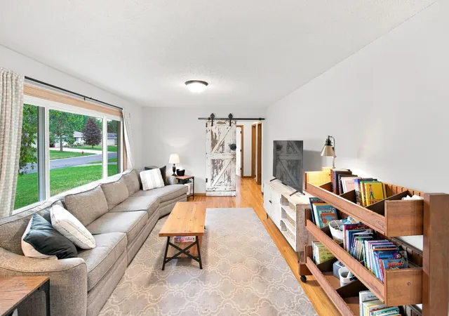 Photo 4 of Single family home for sale at 14615 Delft Ave W, Rosemount, MN 55068 | MLS# 7124925 | Listing updated on 2026-08-31
