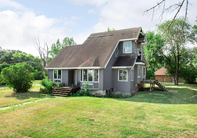 3rd image of 221 E Lake St, Parkers Prairie, MN 56361 | MLS# 7124939