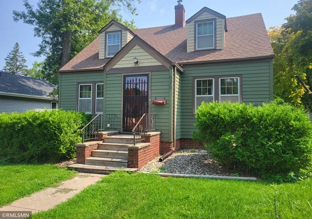 Photo 2 of Single family home for sale at 919 6th Street Sw, Willmar, MN 56201 | MLS# 7124950 | Listing updated on 2026-08-26