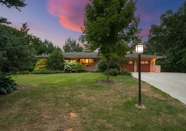 1st image of 15753 Cedar Ridge Rd, Eden Prairie, MN 55347 | MLS# 7125005