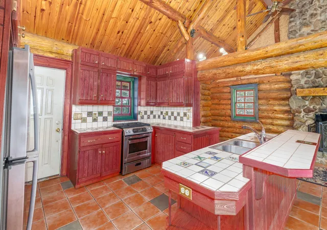 Photo 4 of Single family home for sale at 3547 Norway Ln, Ely, MN 55731 | MLS# 7125017 | Listing updated on 2026-09-19