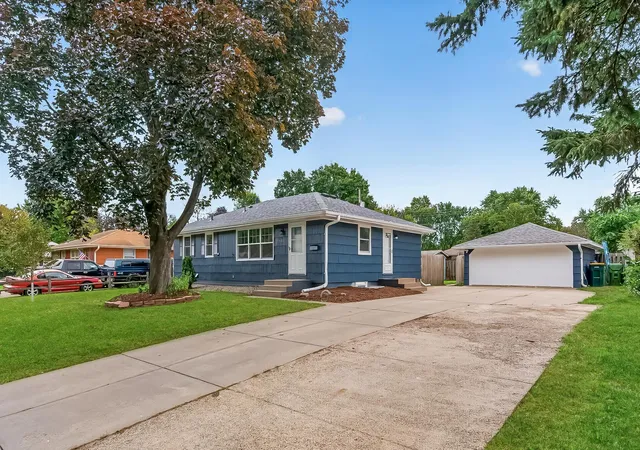 Photo 3 of Single family home for sale at 5307 66th Avenue N, Minneapolis, MN 55429 | MLS# 7125043 | Listing updated on 2026-10-08