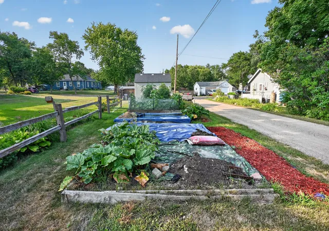 Photo 4 of Sale Pending at 1401 Bryant St, Alexandria, MN 56308 | MLS# 7125045 | Listing updated on 2026-08-26
