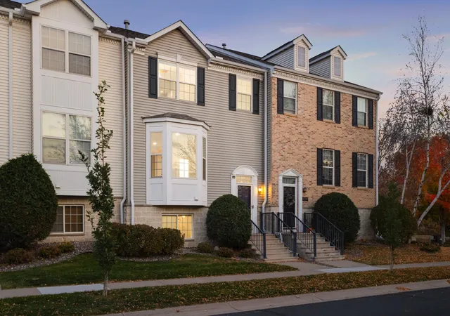 1st image of 15729 Porchlight Ln, Eden Prairie, MN 55347 | MLS# 7125062