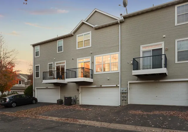 Photo 3 of Single family home for sale at 15729 Porchlight Ln, Eden Prairie, MN 55347 | MLS# 7125062 | Listing updated on 2026-08-13