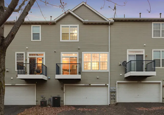 Photo 3 of Single family home for sale at 15729 Porchlight Ln, Eden Prairie, MN 55347 | MLS# 7125062 | Listing updated on 2026-10-08