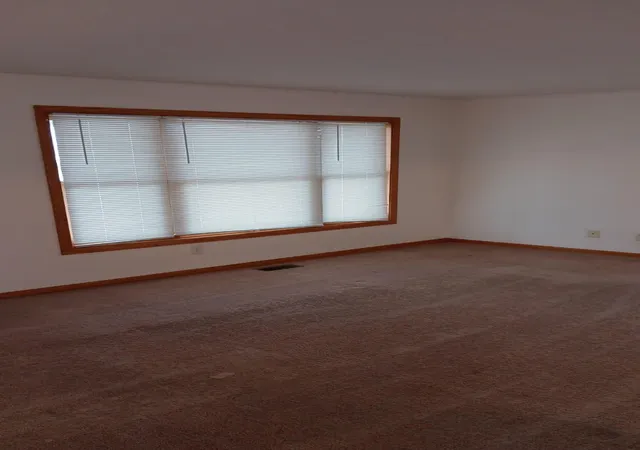 Photo 2 of Sale Pending at 2324 Emerson Ave N, Minneapolis, MN 55411 | MLS# 7125071 | Listing updated on 2026-09-12