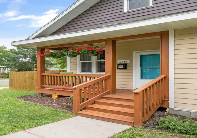 Photo 4 of Single family home for sale at 1730 Newton Ave N, Minneapolis, MN 55411 | MLS# 7125083 | Listing updated on 2026-08-19