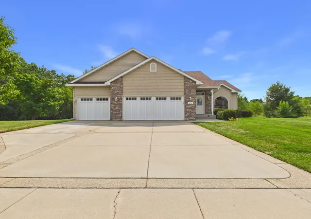 1st image of 4728 4th Street Loop Ne, Saint Cloud, MN 56304 | MLS# 7125092
