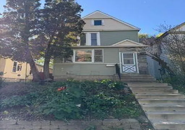 Photo 2 of Sale Pending at 3522 14th Avenue S, Minneapolis, MN 55407 | MLS# 7125108 | Listing updated on 2026-10-17