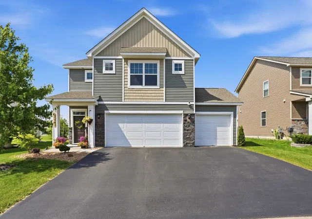 1st image of 20983 Flaxton Ln, Farmington, MN 55024 | MLS# 7125114
