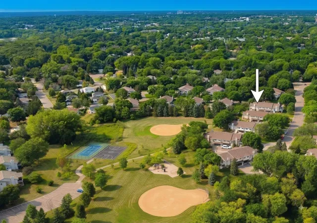1st image of 3388 Juliet Dr, Saint Paul, MN 55125 | MLS# 7125130