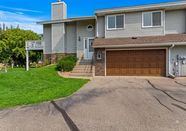 2nd image of 3388 Juliet Dr, Saint Paul, MN 55125 | MLS# 7125130