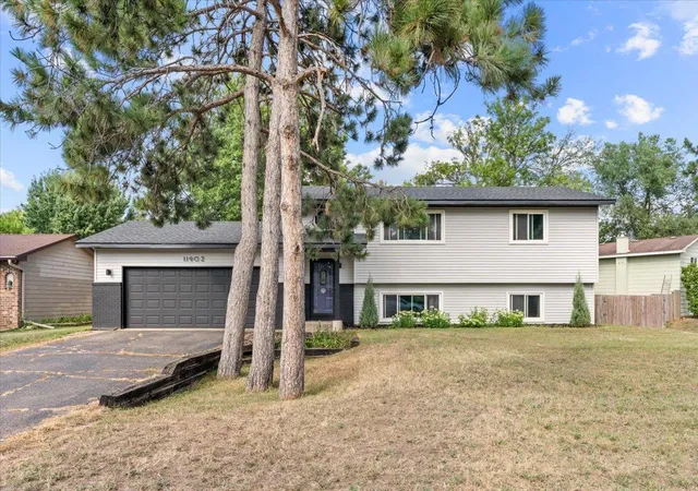 Photo 3 of Single family home for sale at 11902 Wisconsin Ave N, Champlin, MN 55316 | MLS# 7125134 | Listing updated on 2026-09-30